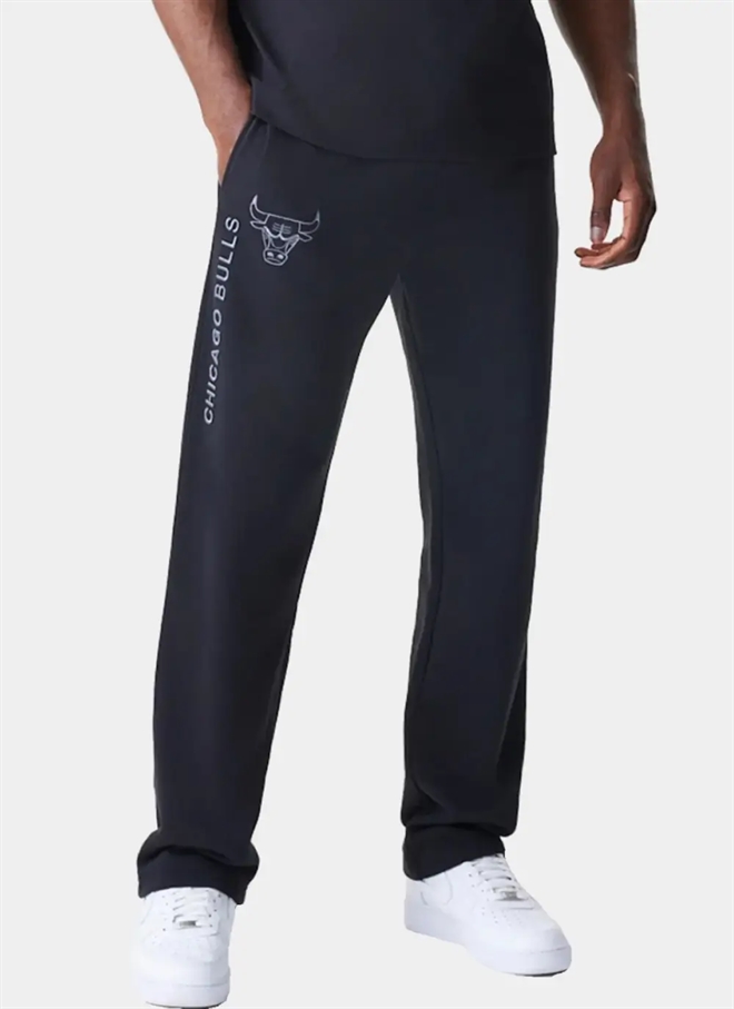 New Era NBA Chicago Bulls Linear Sweatshirt