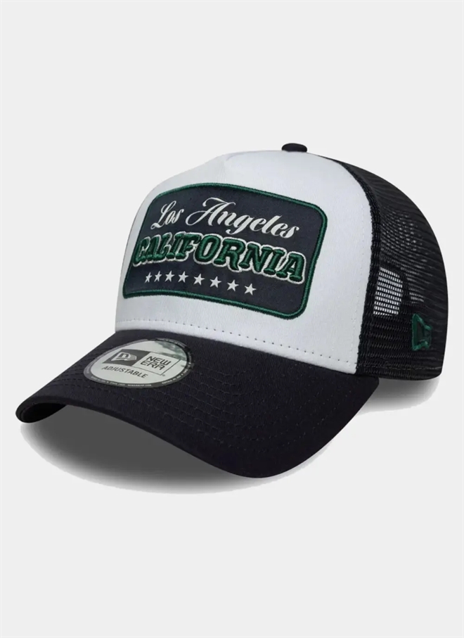 New Era Location Patch Truckerkeps